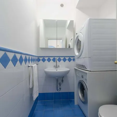 - Lauro Villa